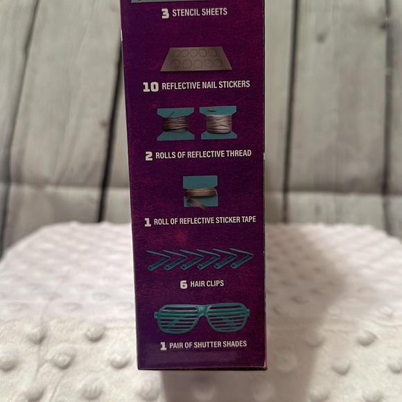 NEW! LET’S GLOW STUDIO. Craft. Create. Illuminate! LED. 29pc kit. Age 8+ - Picture 8 of 14